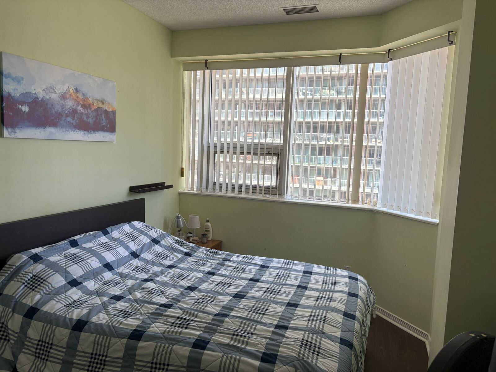 393 King Street W photo 17