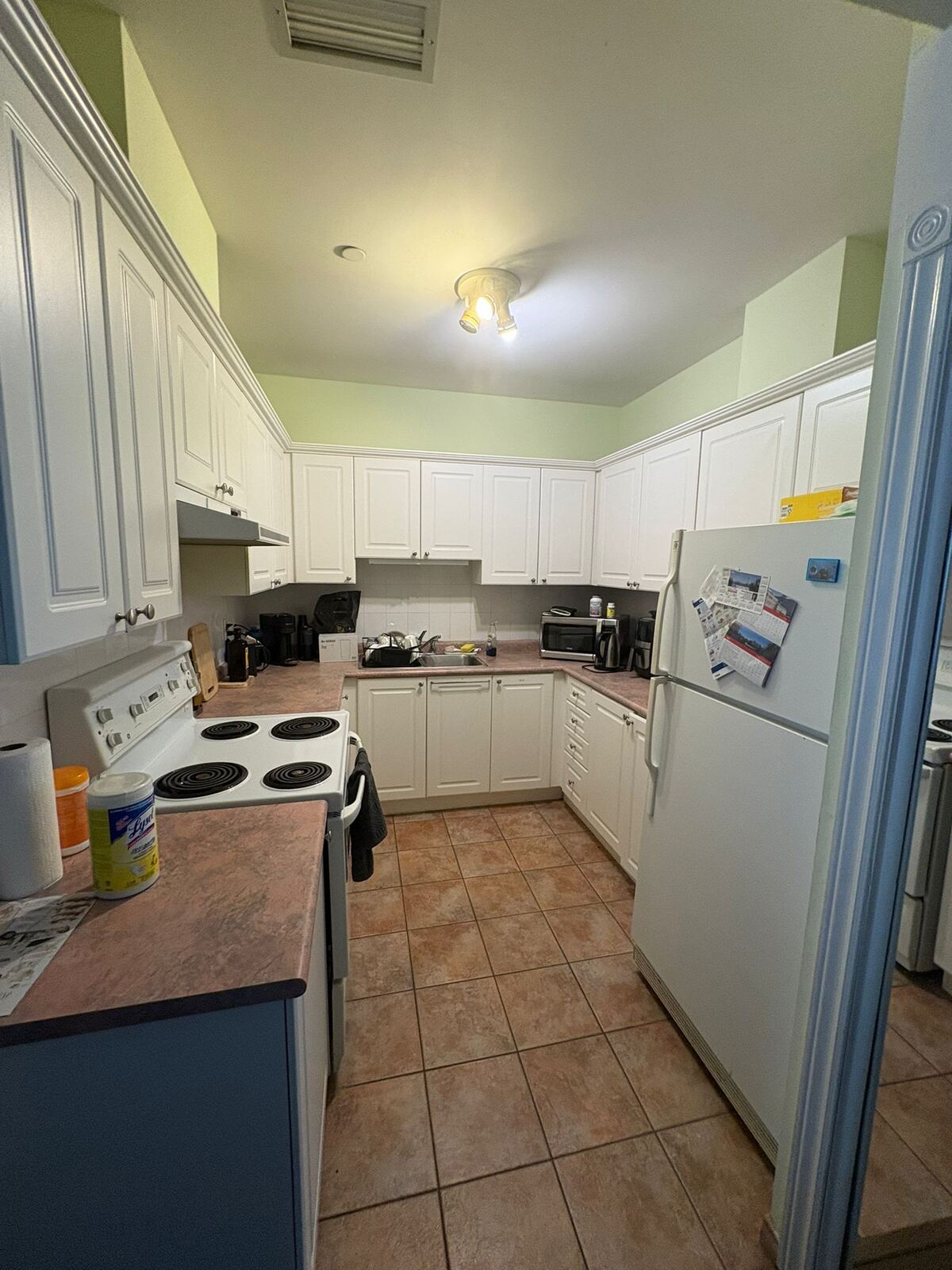 393 King Street W photo 25