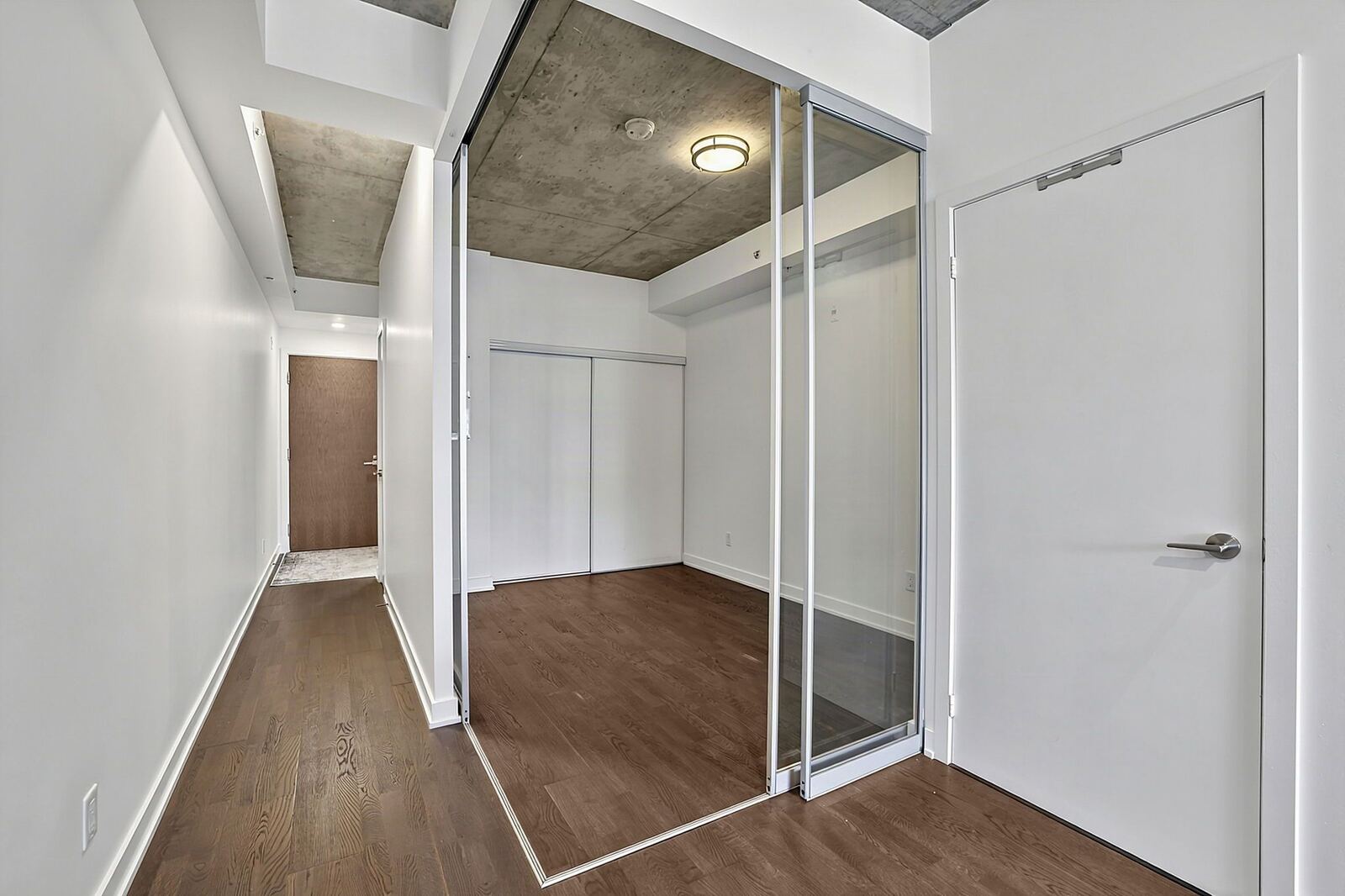 109 Ossington Avenue photo 16
