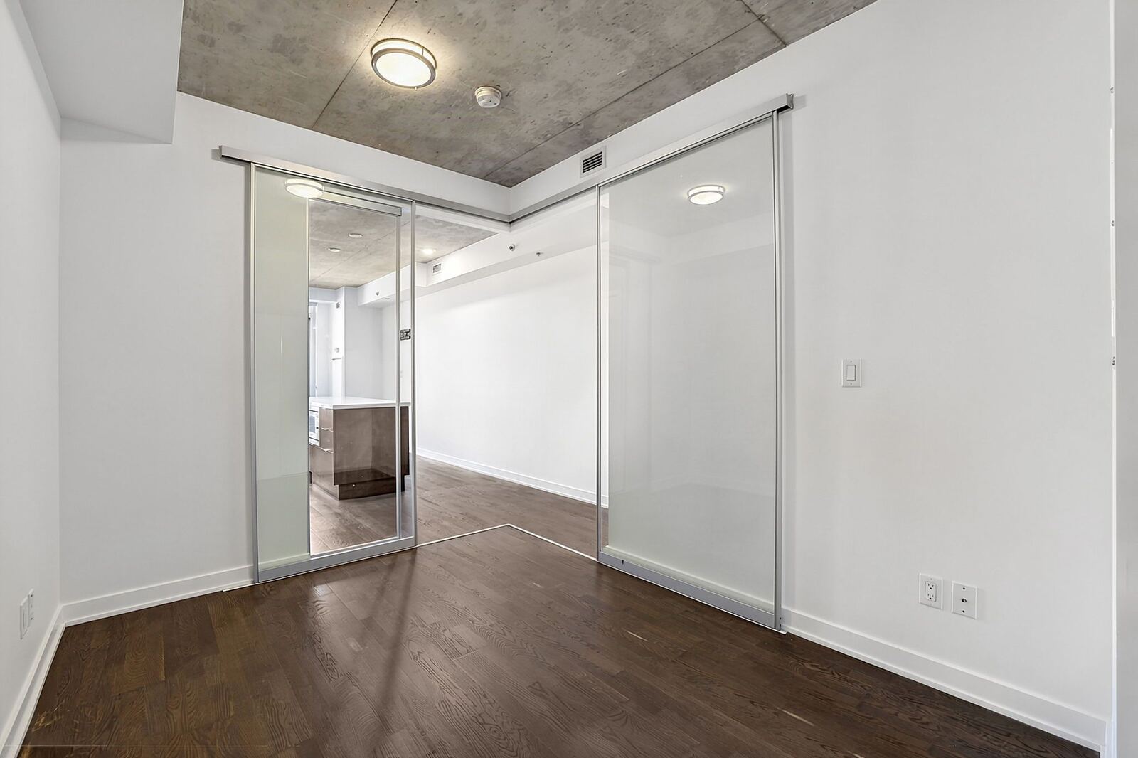 109 Ossington Avenue photo 22