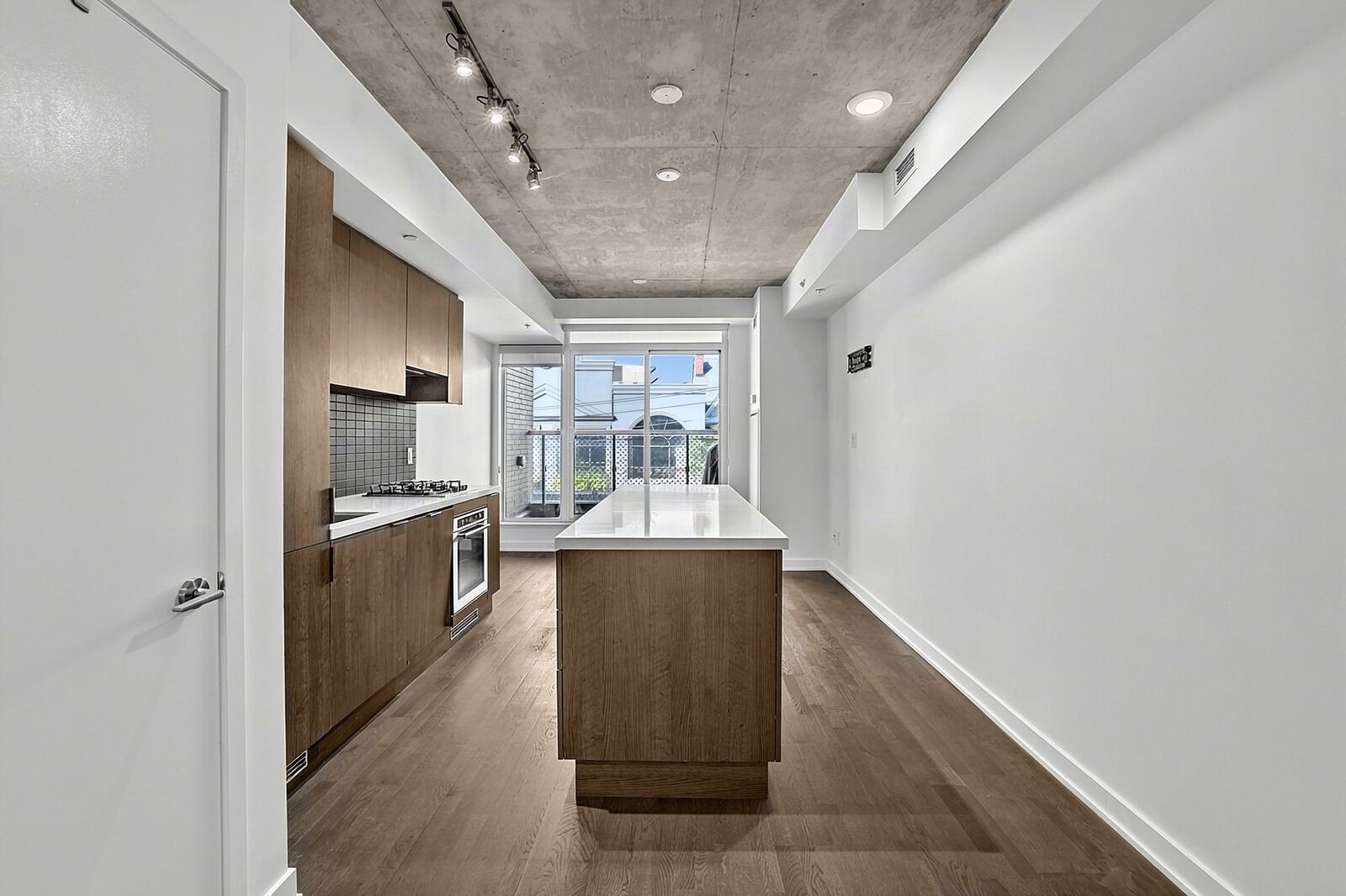 109 Ossington Avenue photo 28