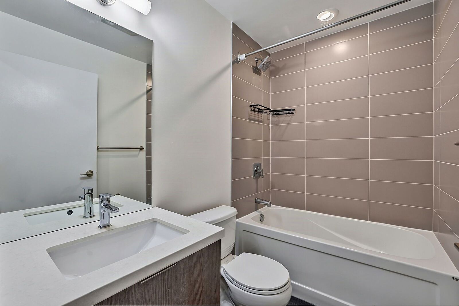 109 Ossington Avenue photo 40