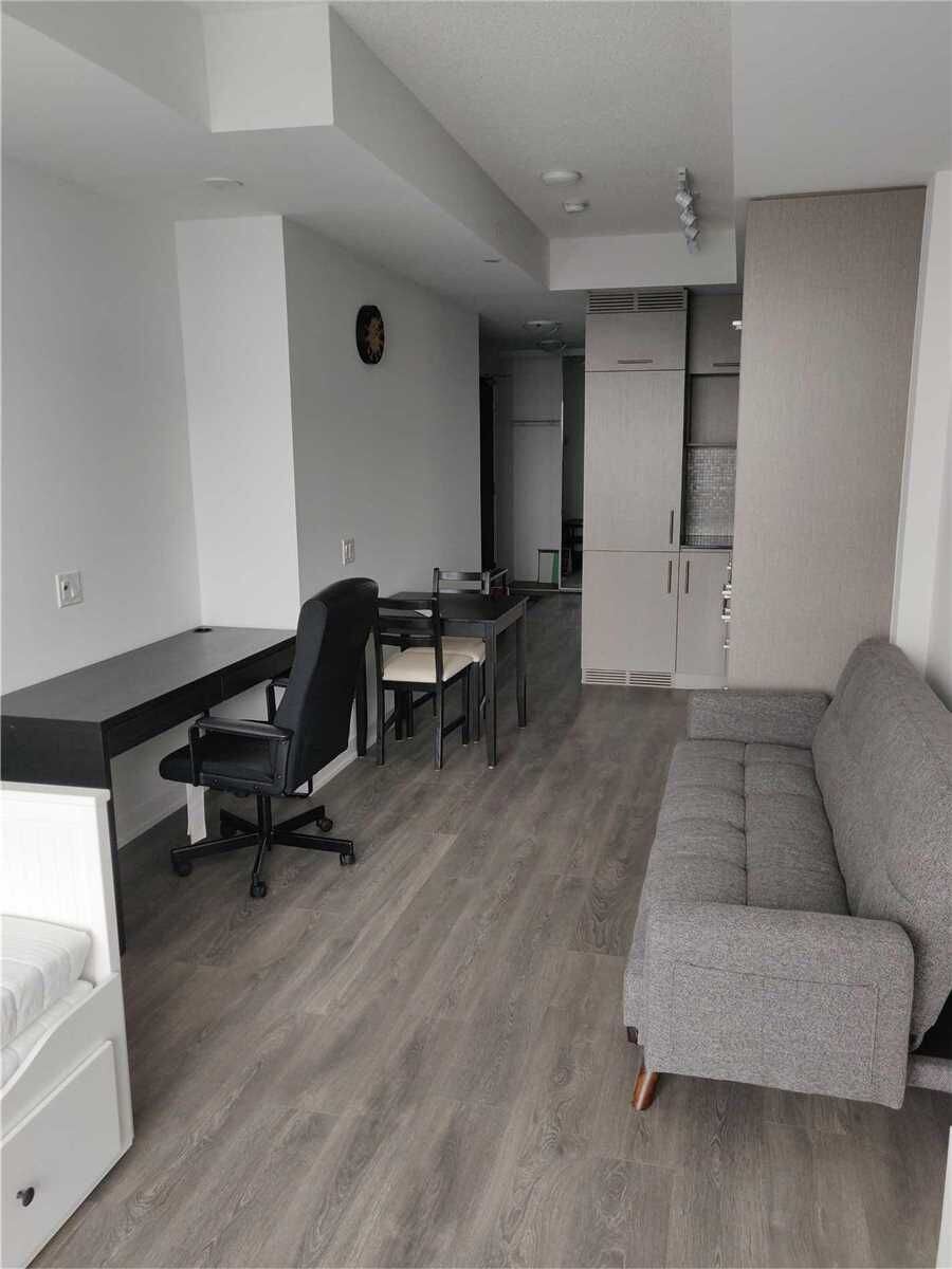 87 Peter Street photo 3