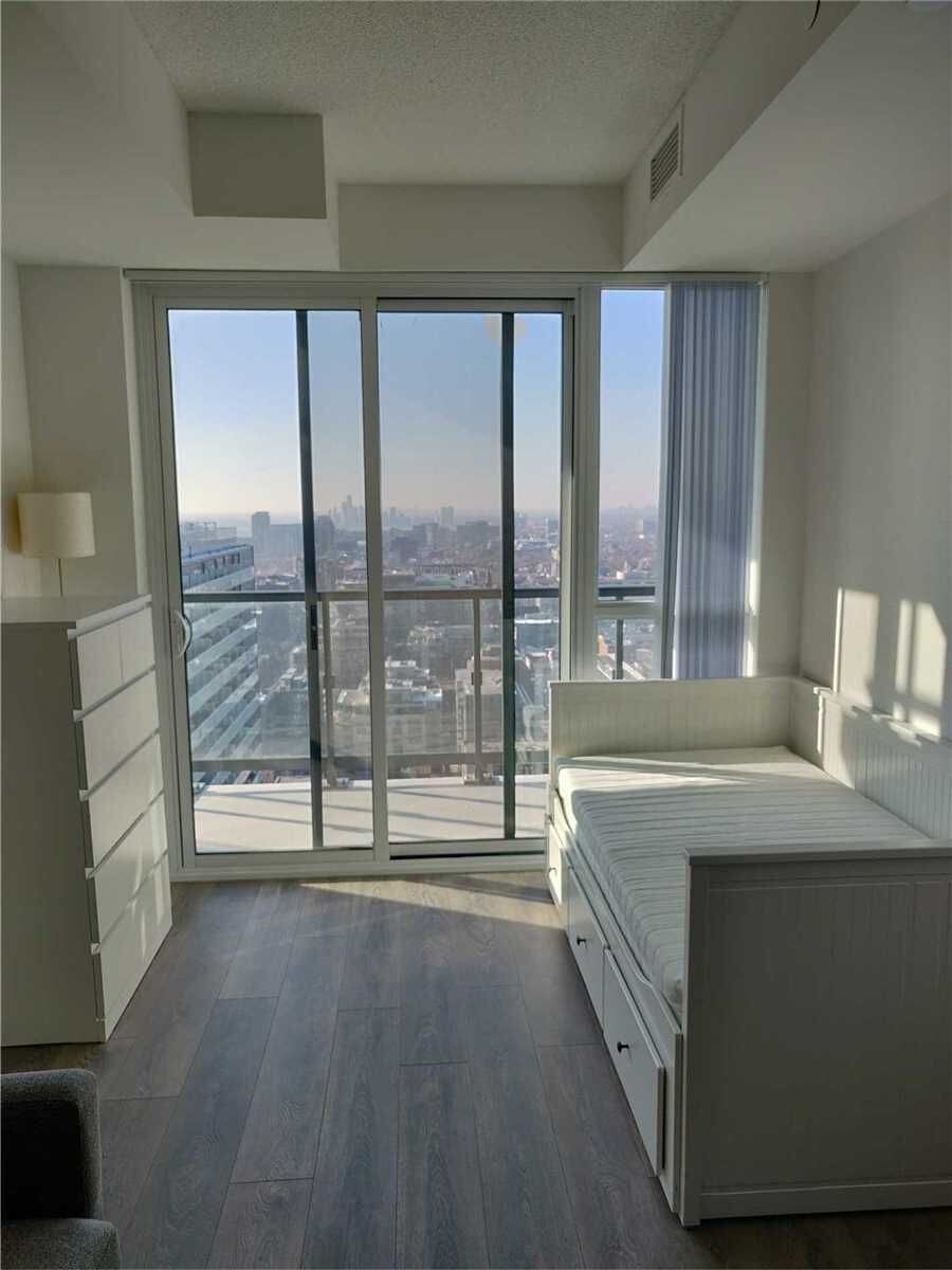 87 Peter Street photo 4