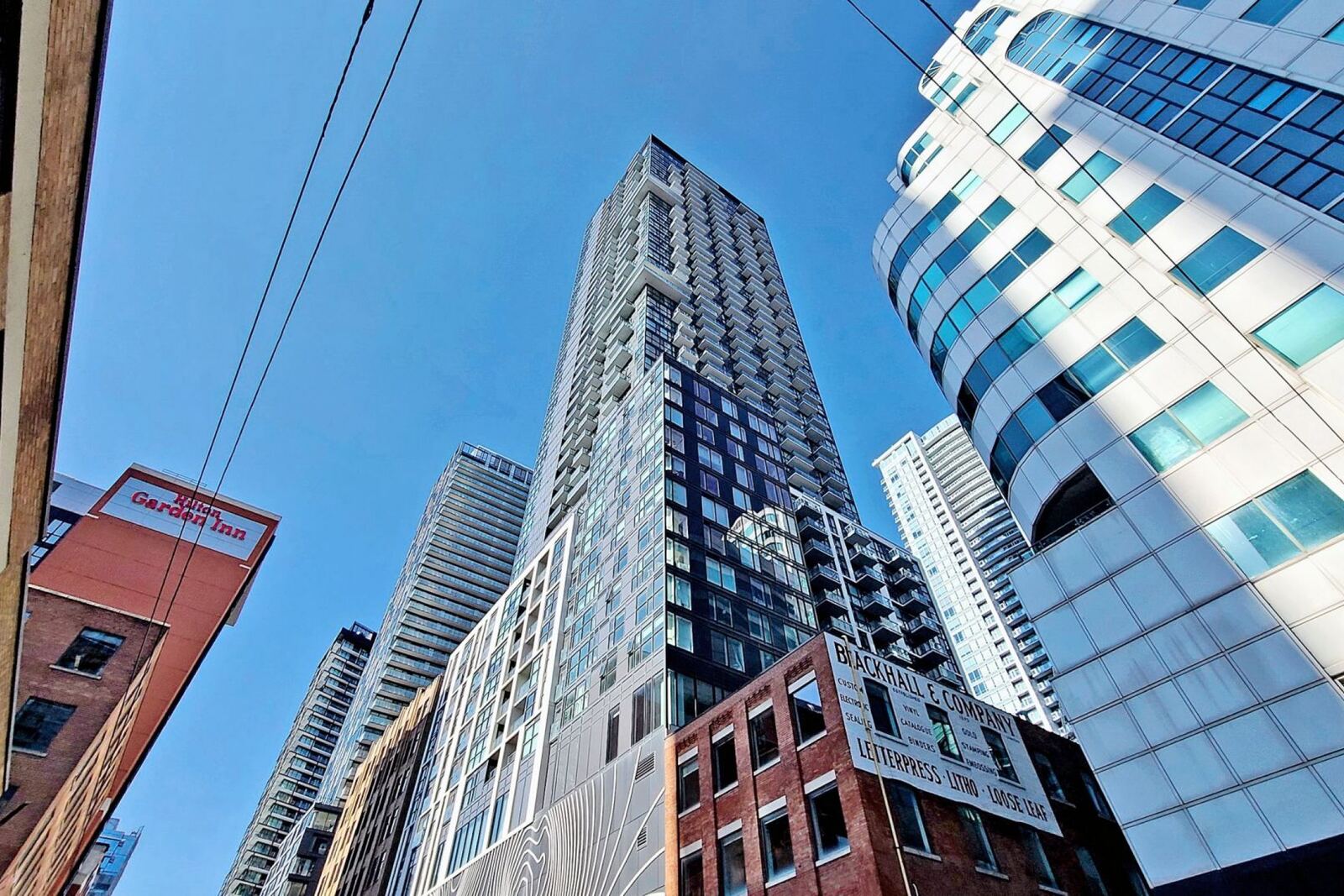 87 Peter Street photo 7