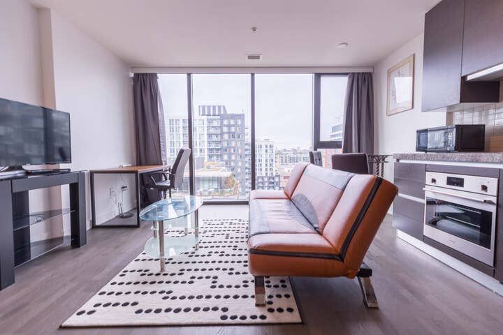 629 King Street W photo 7