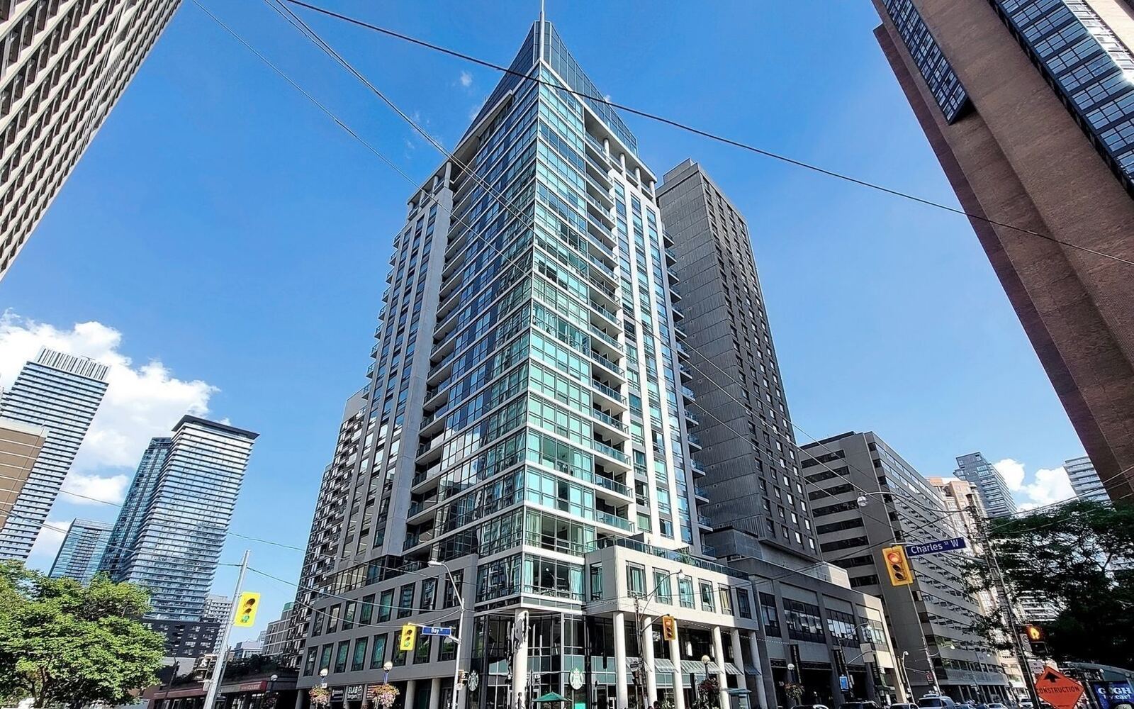 1121 Bay Street photo 6