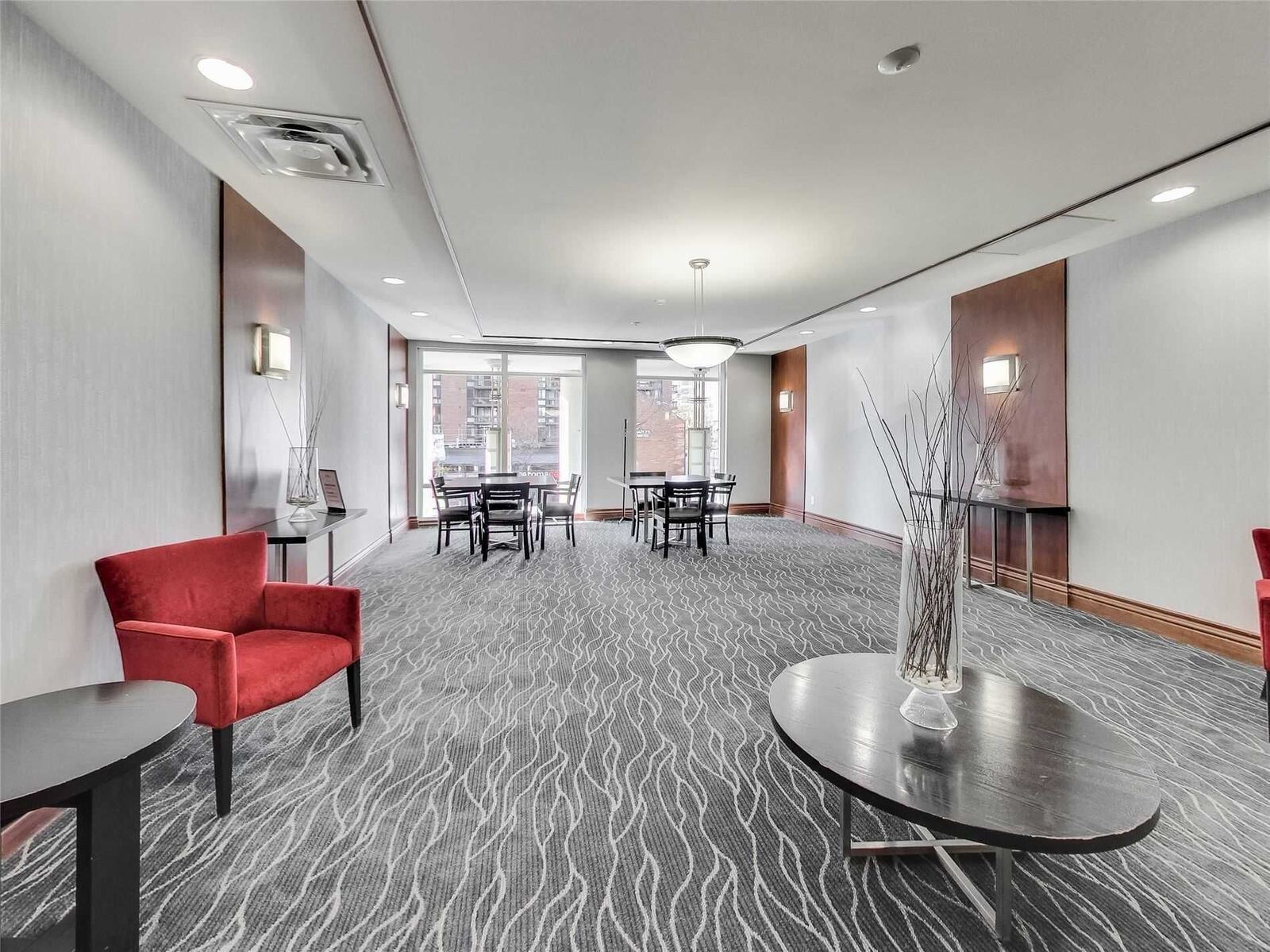 1121 Bay Street photo 13
