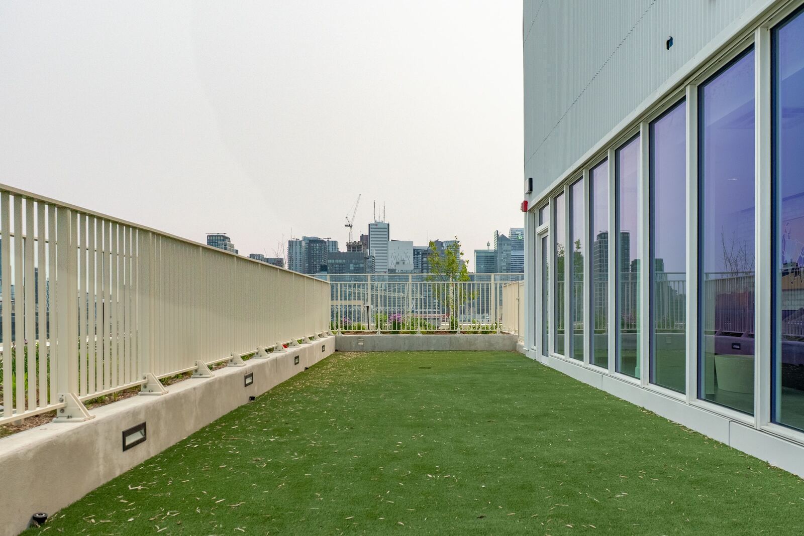 88 Bathurst Street photo 53