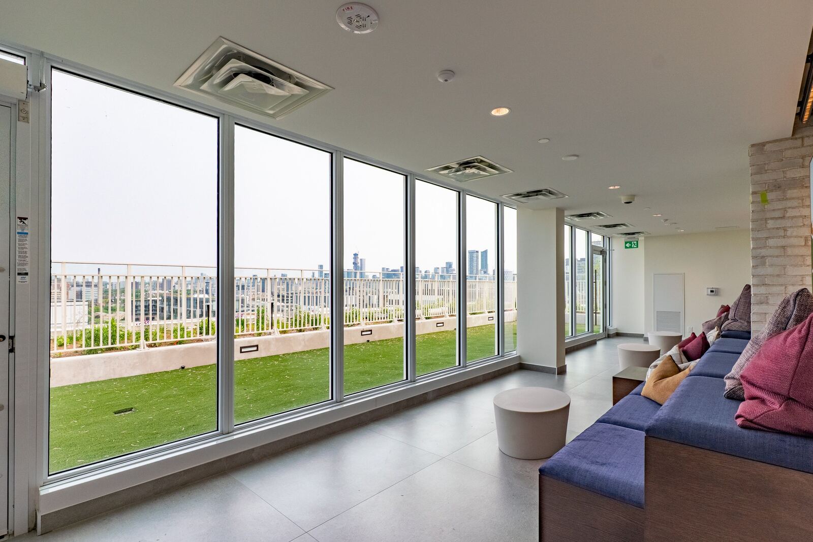 88 Bathurst Street photo 57