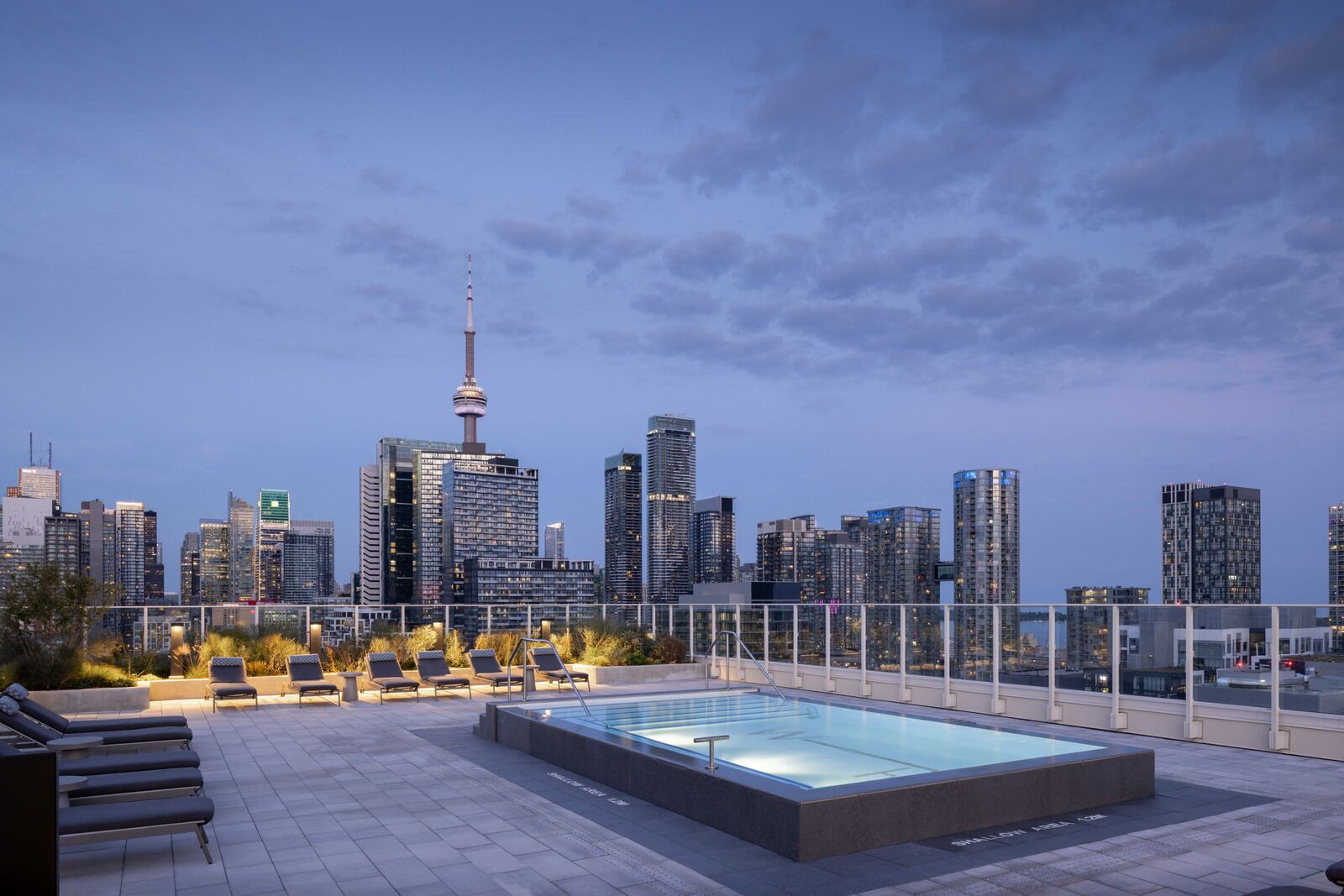 88 Bathurst Street photo 85