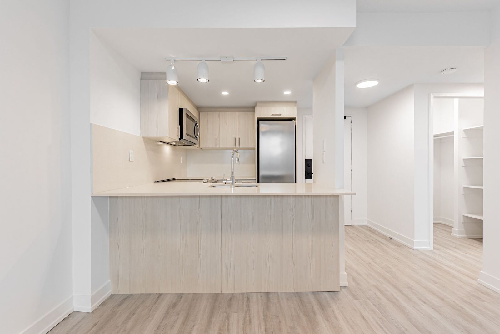 191 Sherbourne Street photo 6