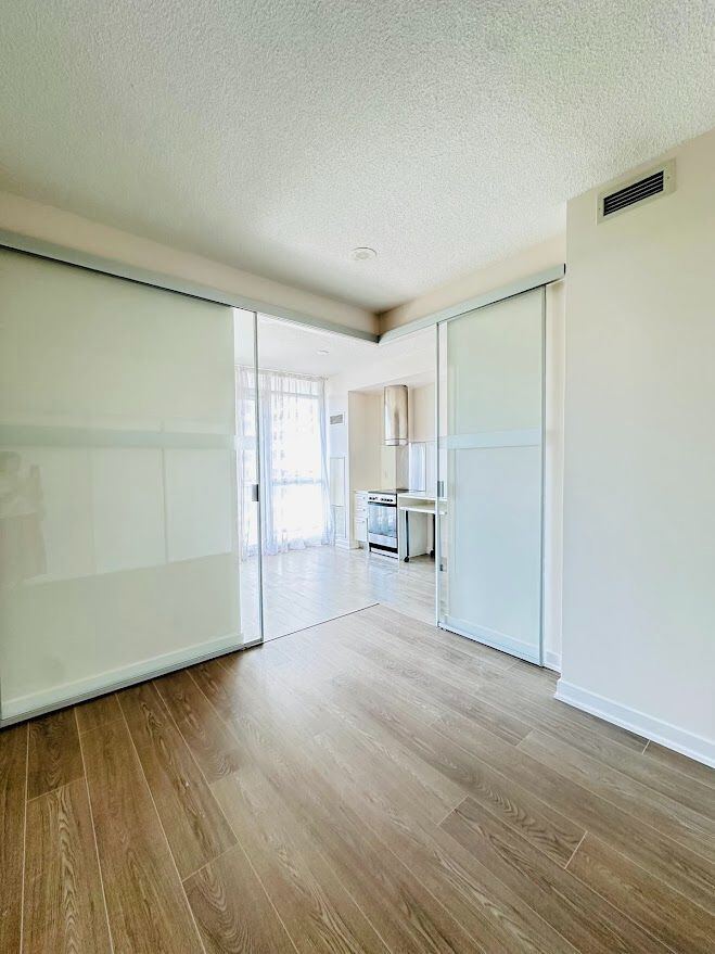 38 Dan Leckie Way photo 9