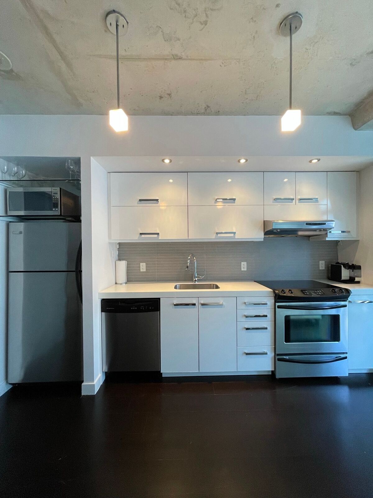 55 Stewart Street photo 15