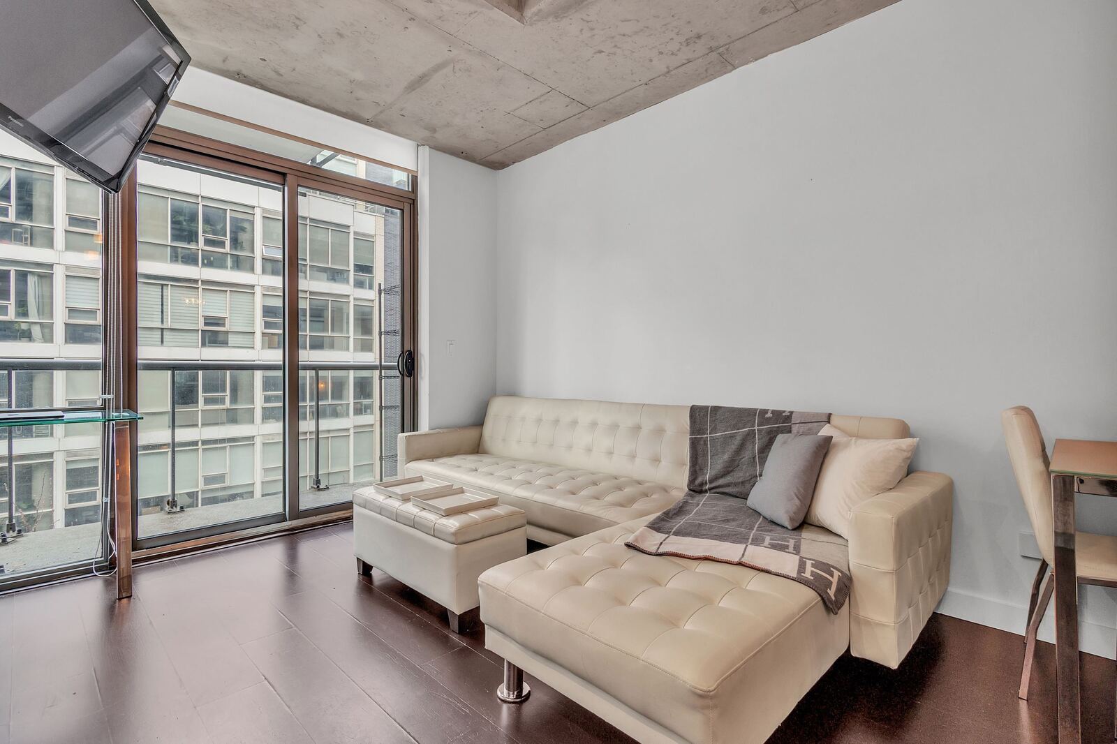 55 Stewart Street photo 16