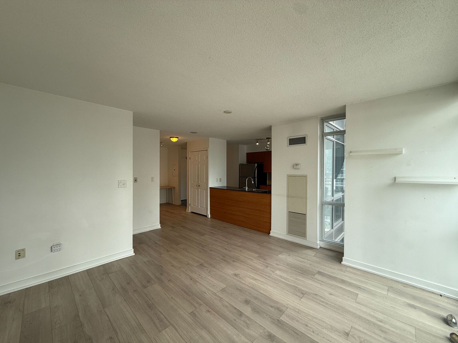 11 Brunel Court photo 10