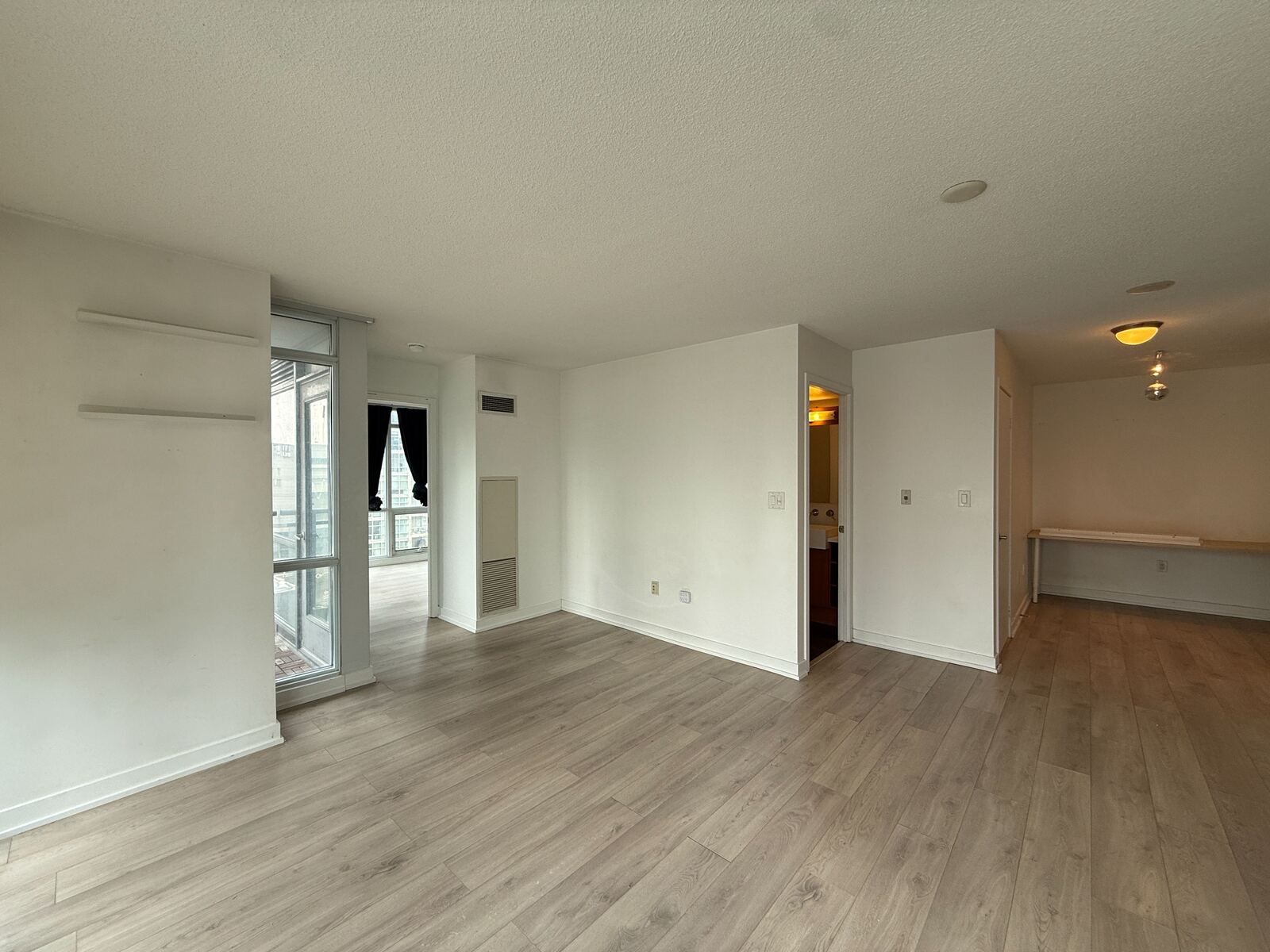 11 Brunel Court photo 23