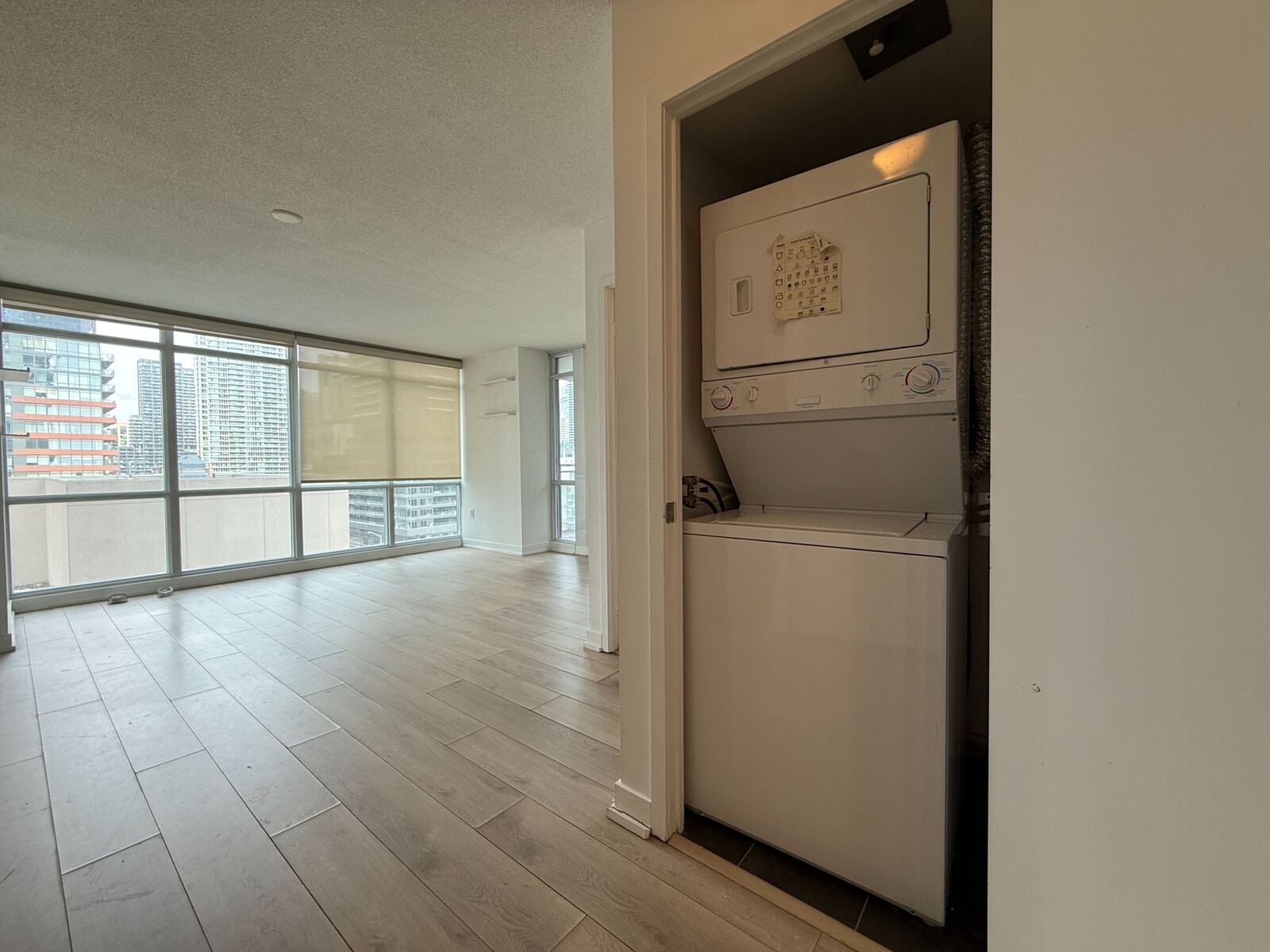 11 Brunel Court photo 28