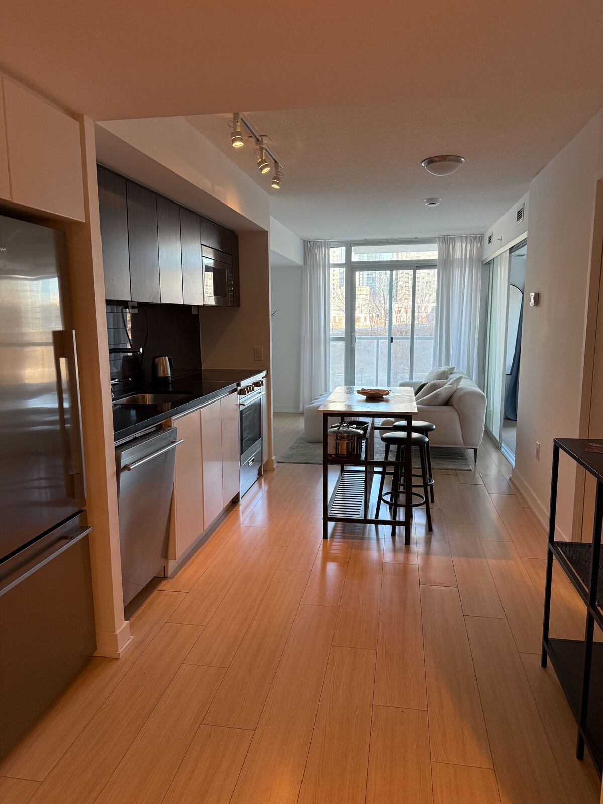 75 Queens Wharf Road photo 2