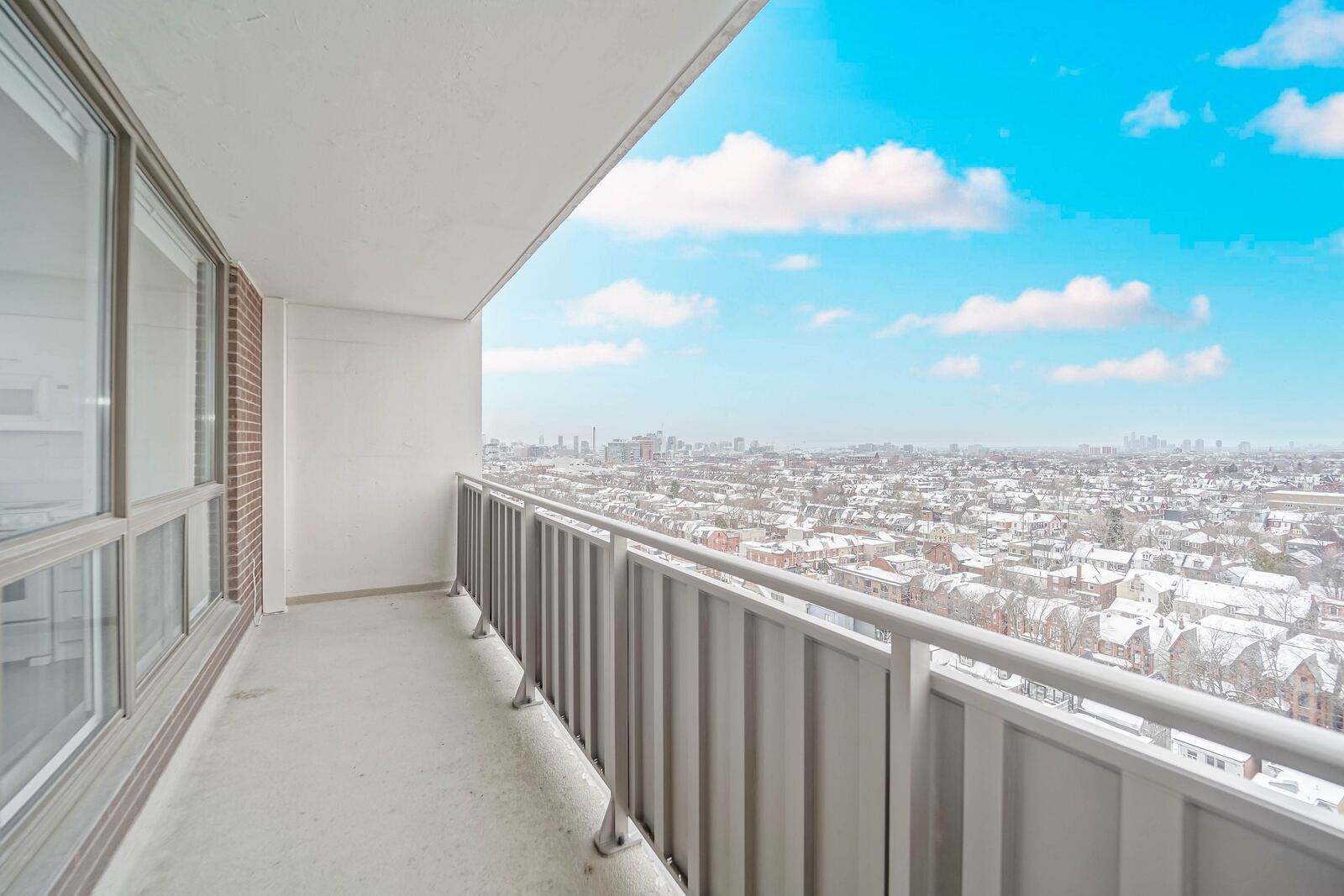 666 Spadina Avenue photo 4