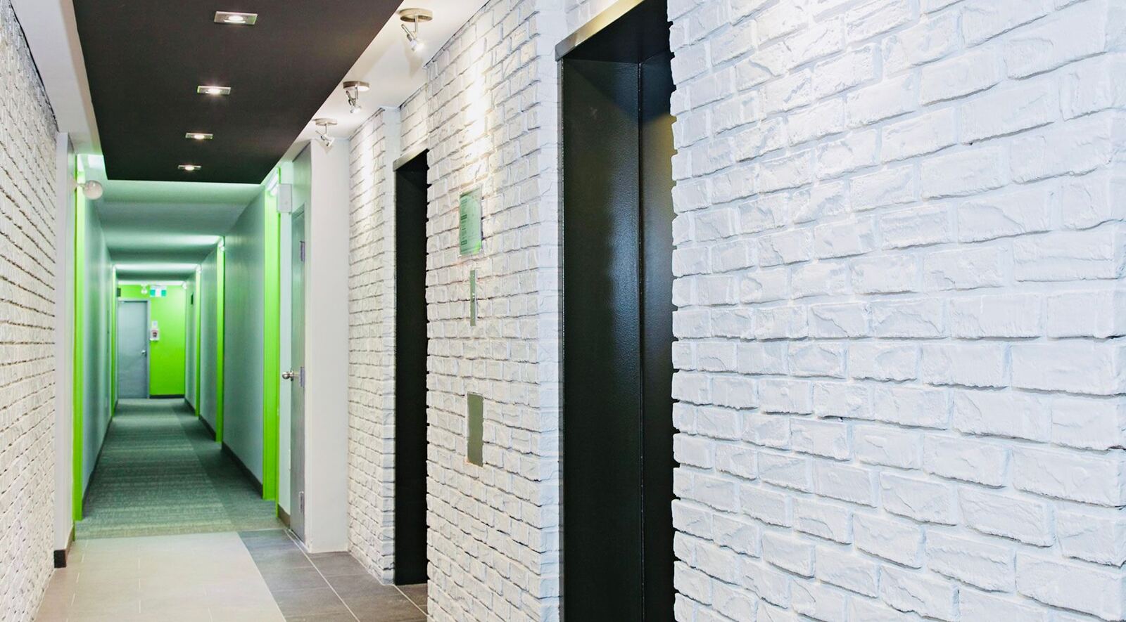 666 Spadina Avenue photo 10