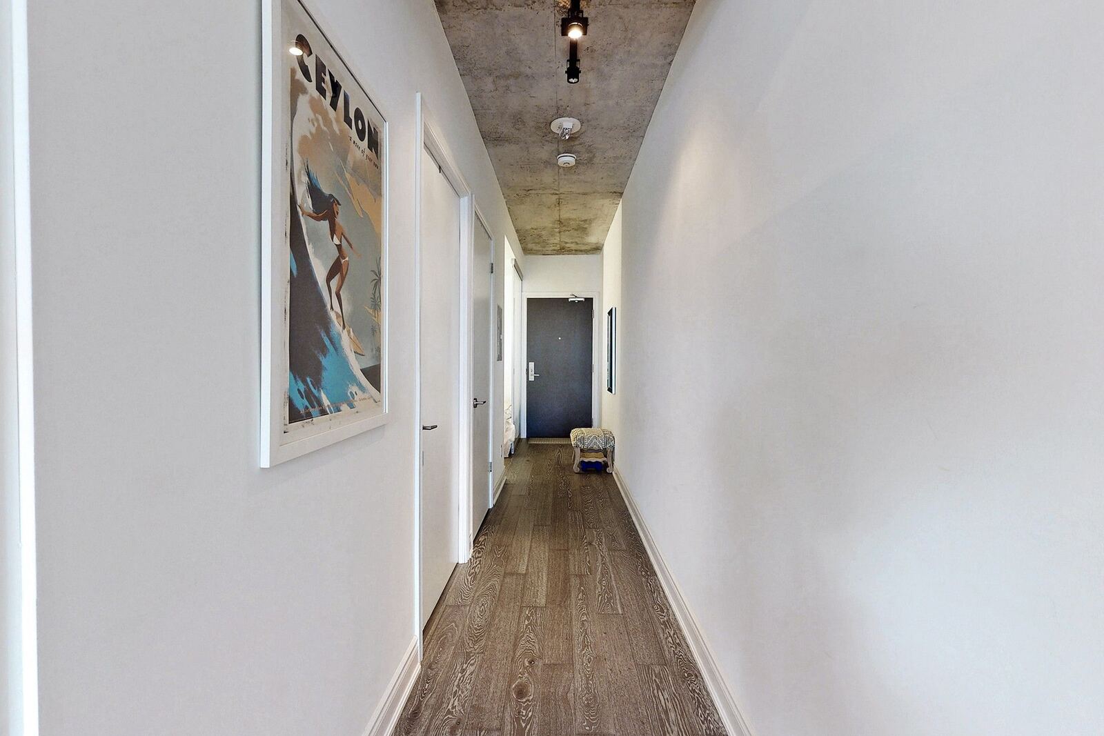 608 Richmond Street W photo 32