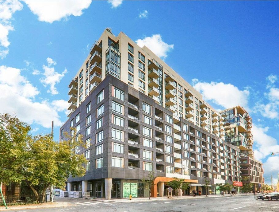 525 Adelaide Street W photo 5
