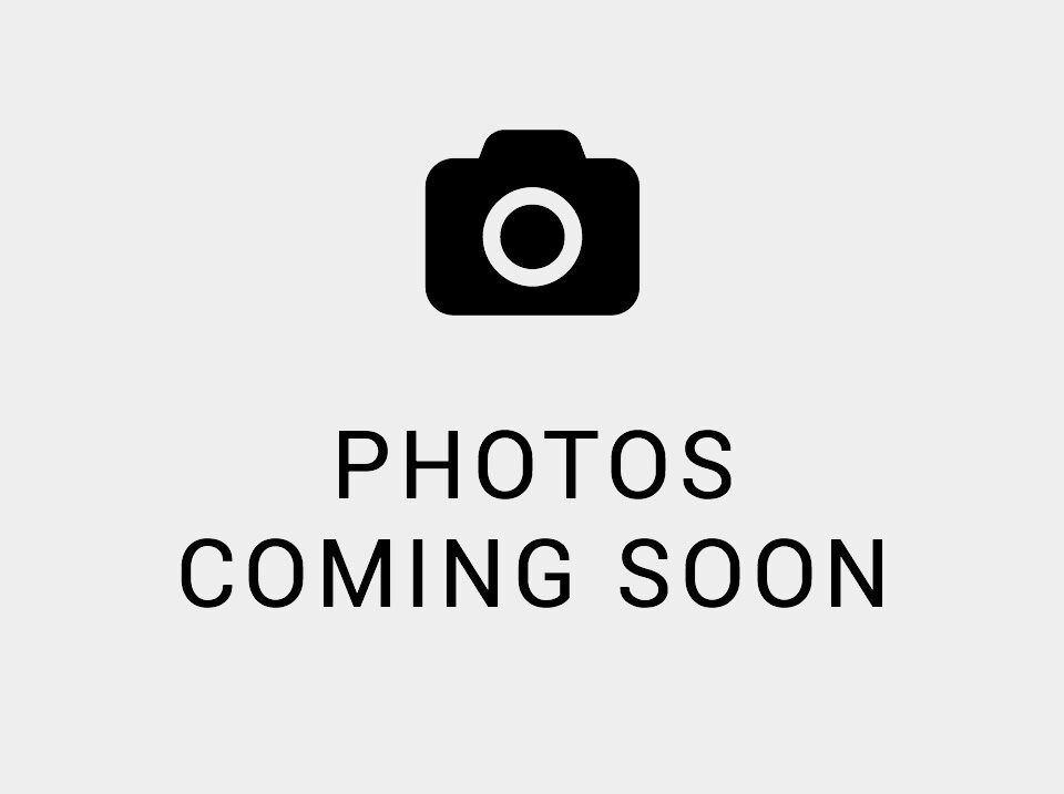 525 Adelaide Street W photo 6