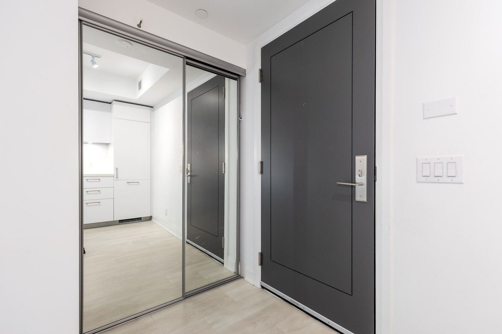 33 Frederick Todd Way photo 8