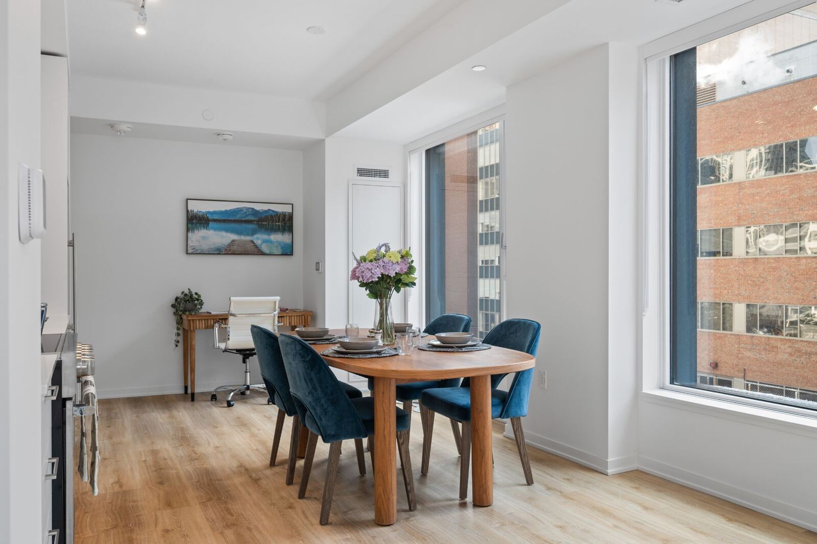 101 Roehampton Avenue photo 10