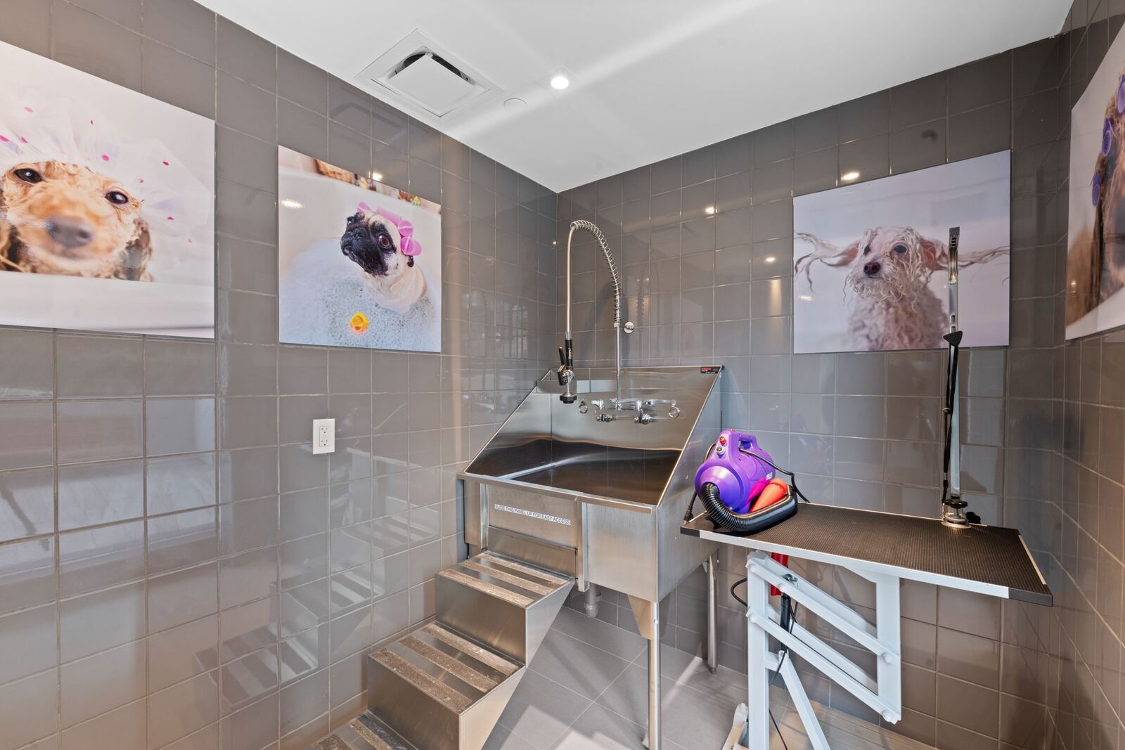 101 Roehampton Avenue photo 34