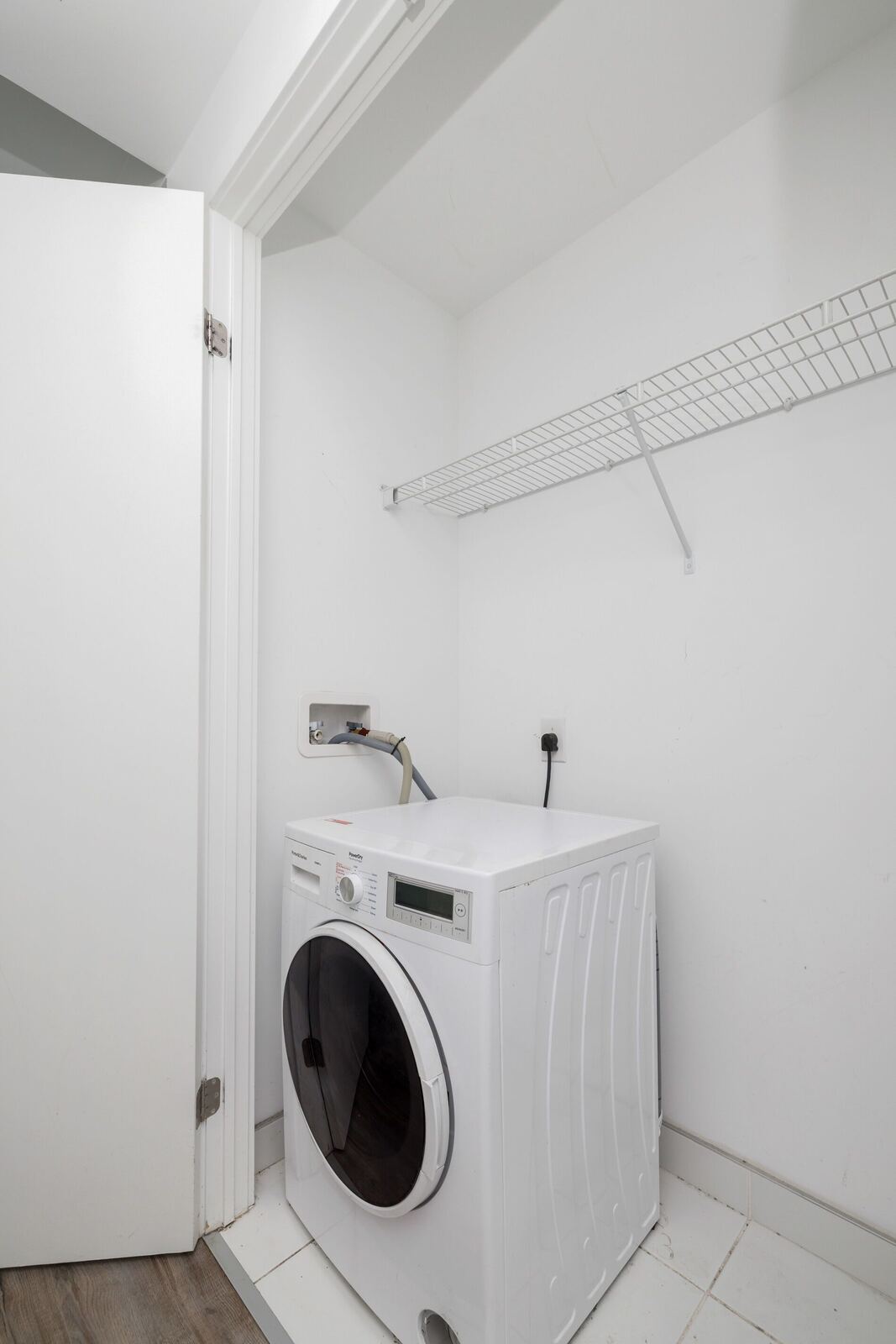 77 Shuter Street PH09 photo 10