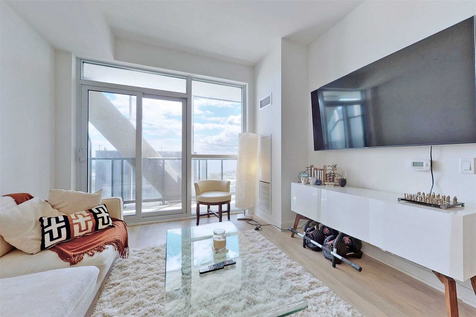 50 Ordnance Street #2802