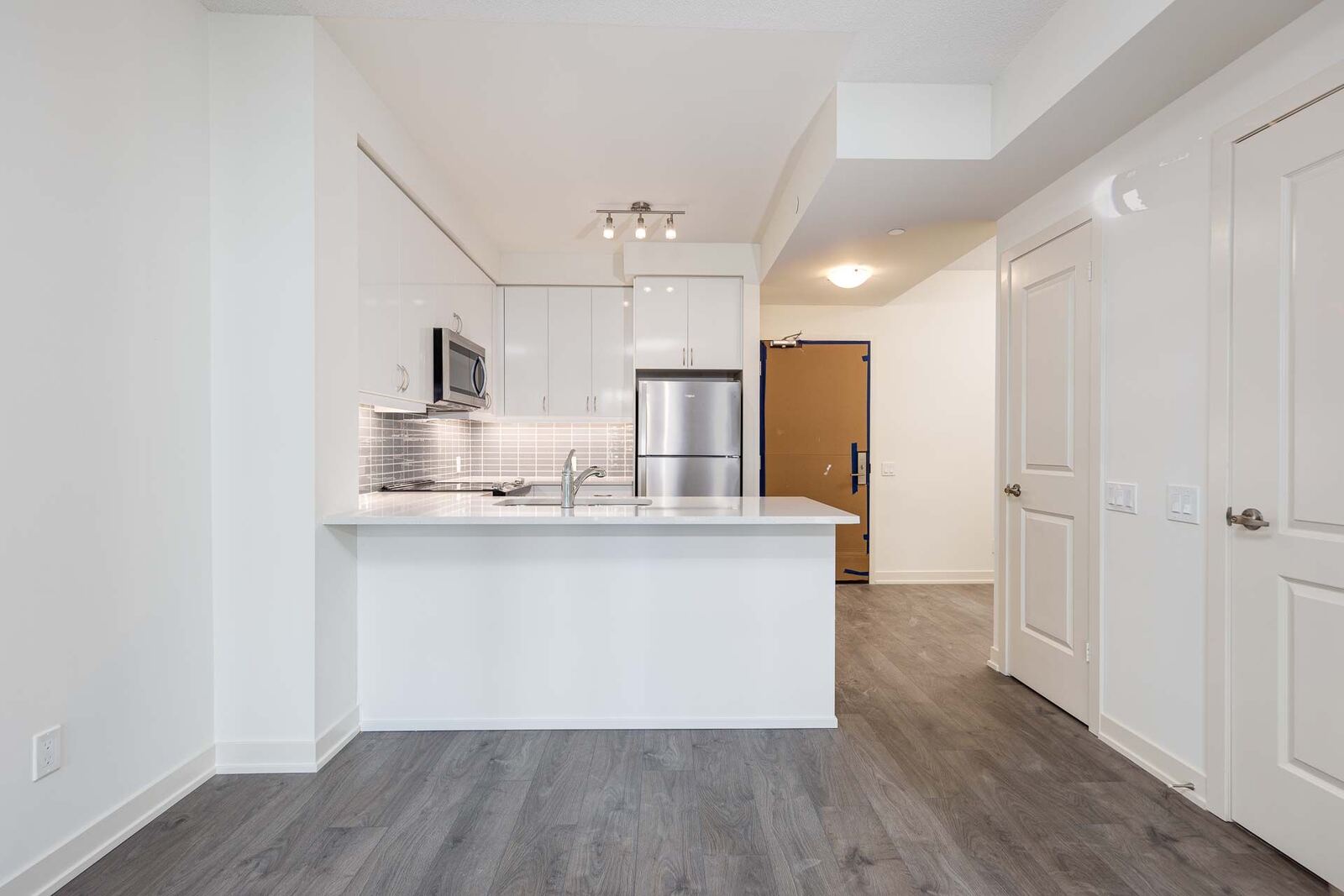 4955 Yonge Street photo 14