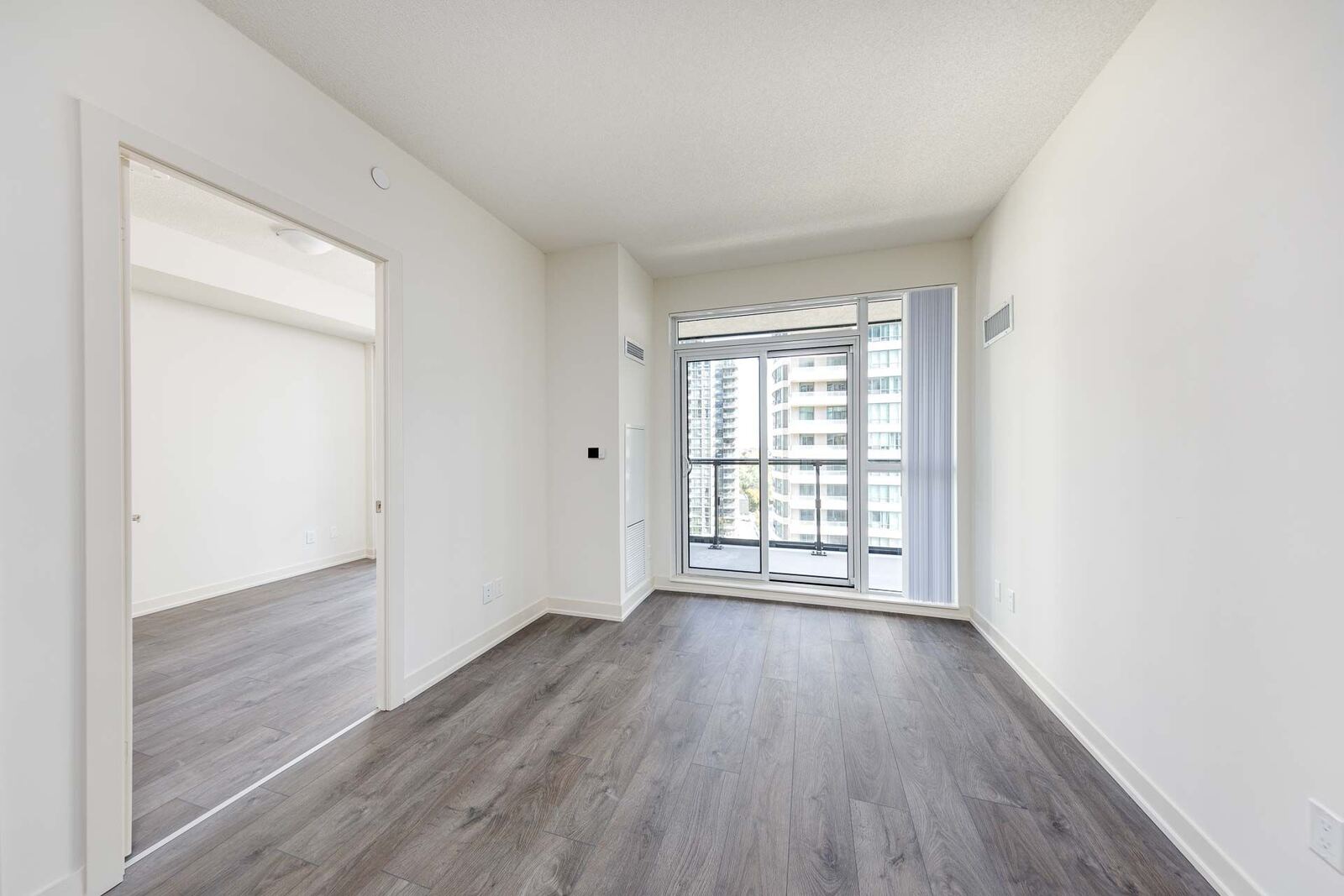 4955 Yonge Street photo 15