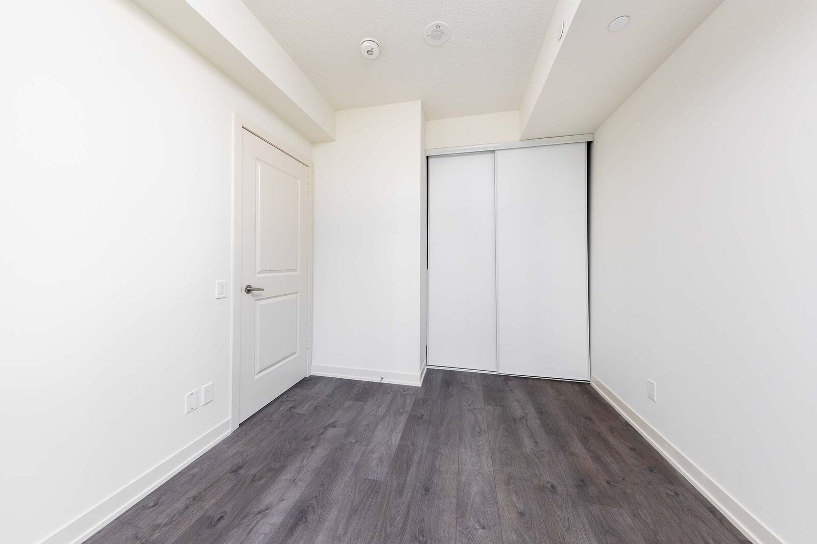 4955 Yonge Street photo 18