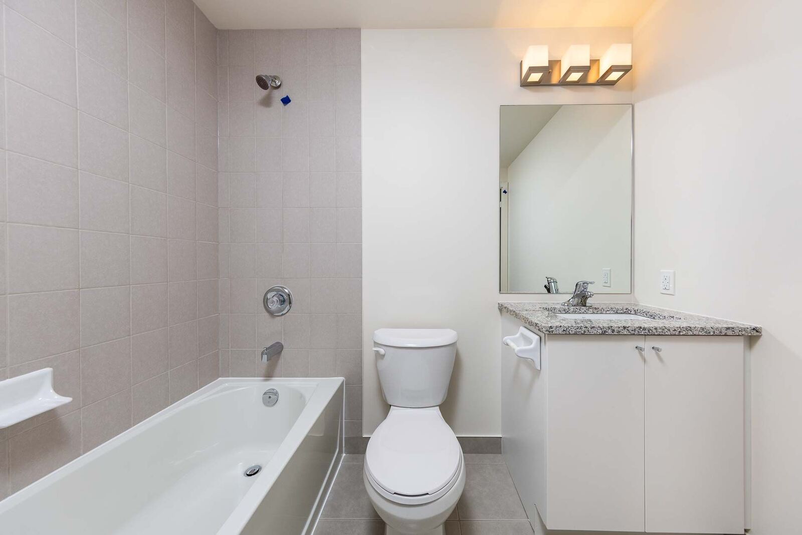 4955 Yonge Street photo 21
