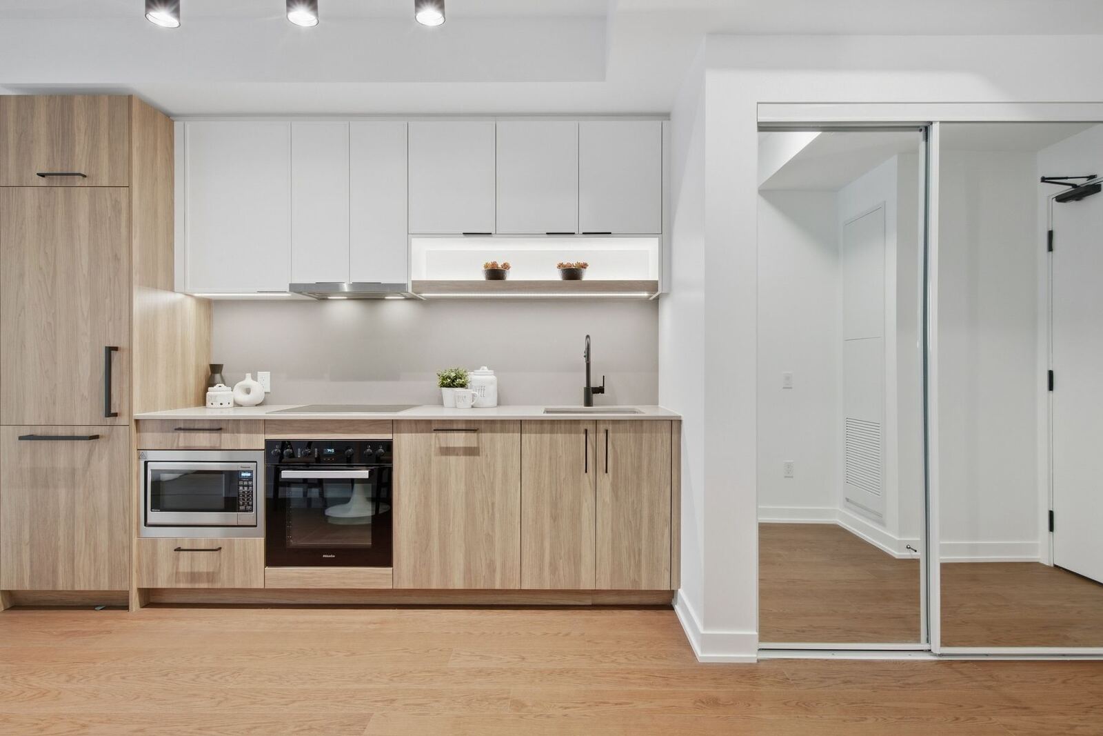 91 Montclair Avenue photo 9
