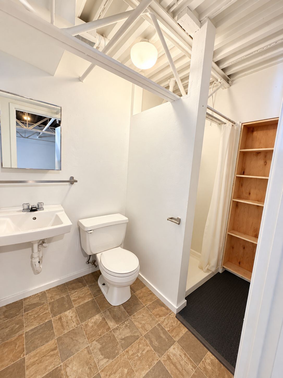 227 Sterling Road E photo 18