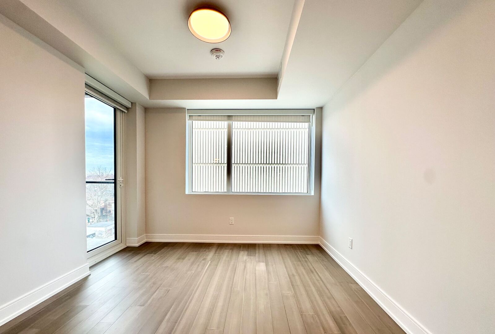 664 Spadina Avenue photo 5