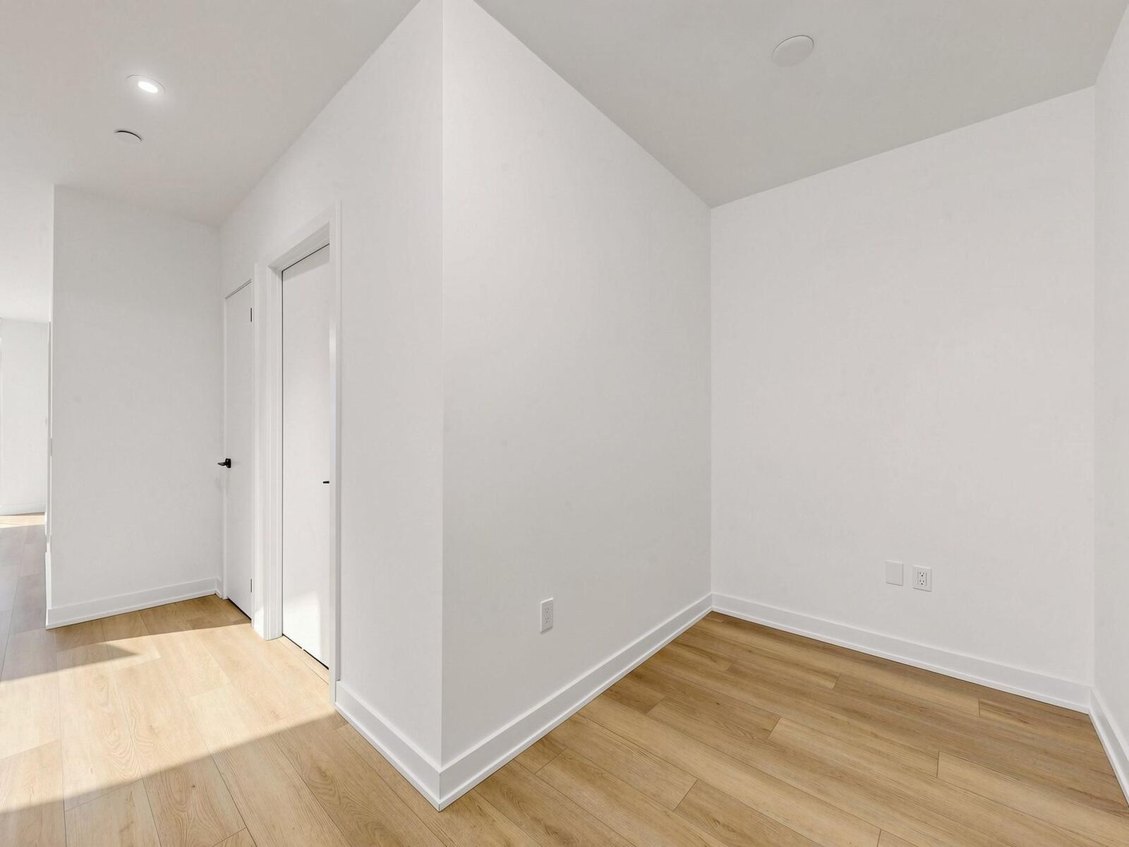 117 Broadway Avenue W photo 20