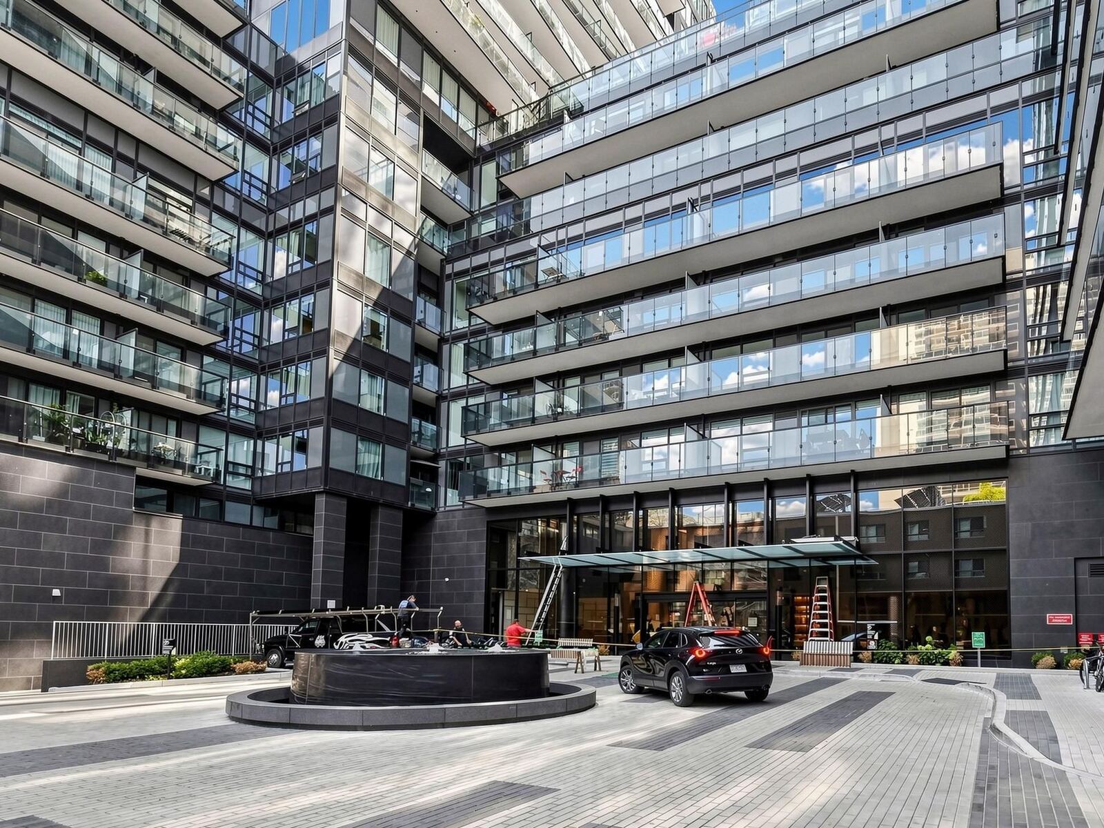 117 Broadway Avenue W photo 30