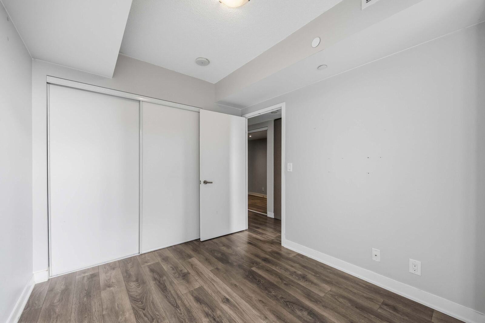 88 Harbour Street photo 15