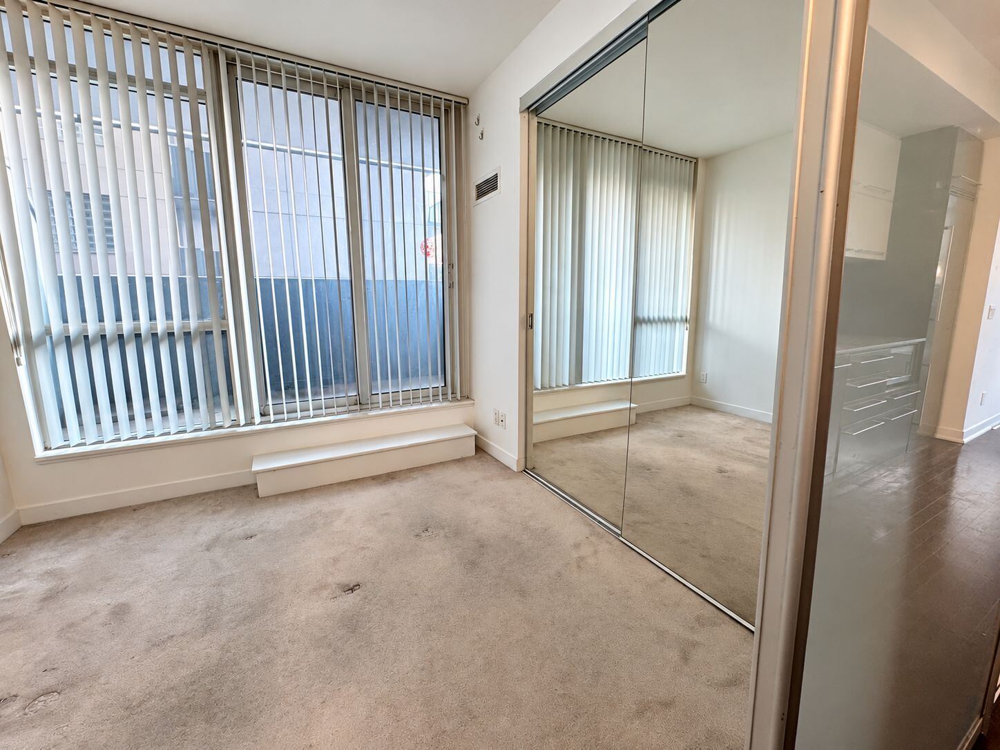 770 Bay Street photo 17