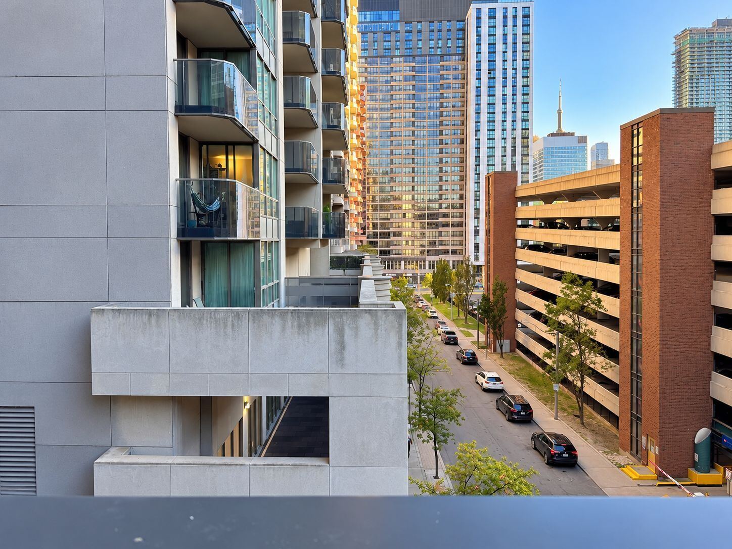 770 Bay Street photo 18