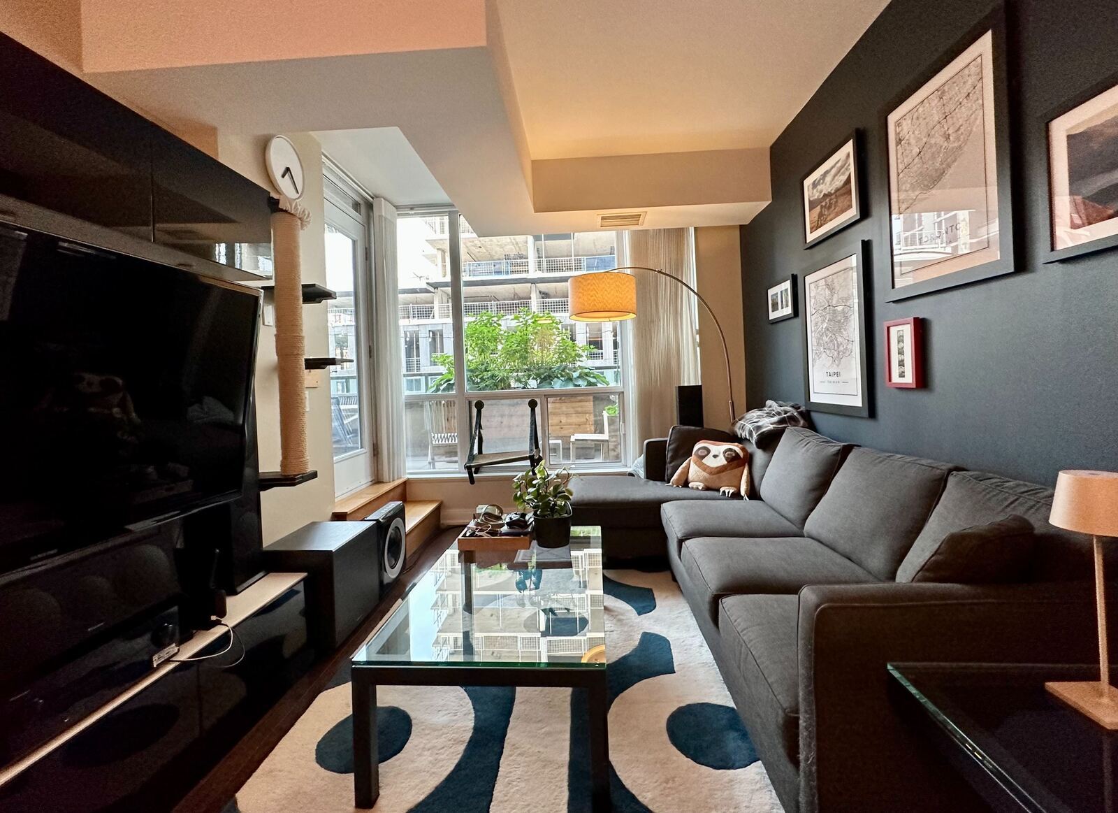 88 Broadway Avenue #405