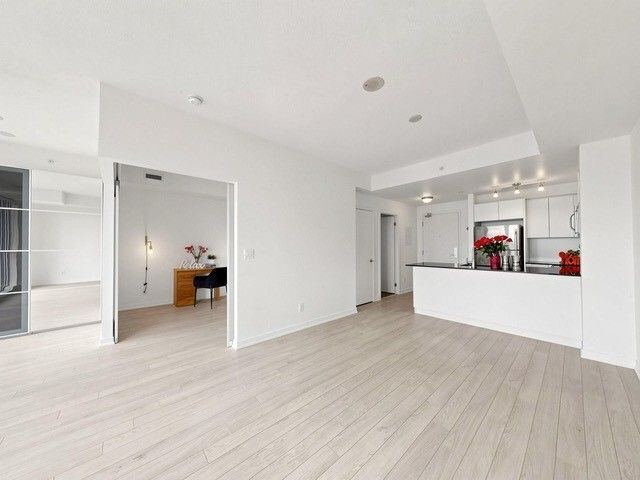 150 East Liberty Street photo 57