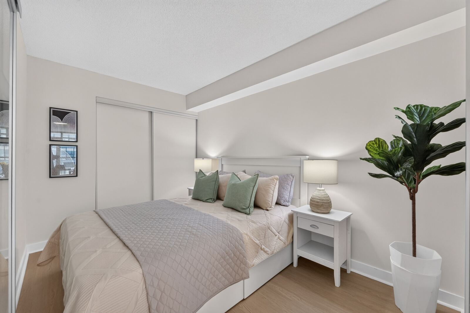 10 Capreol Court photo 20