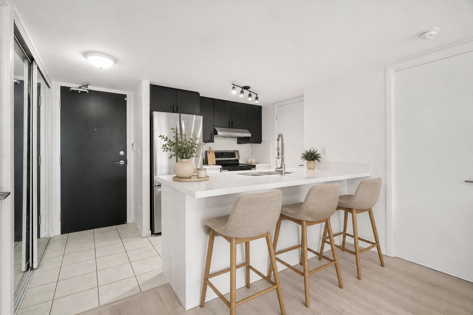 231 Fort York Boulevard photo 2
