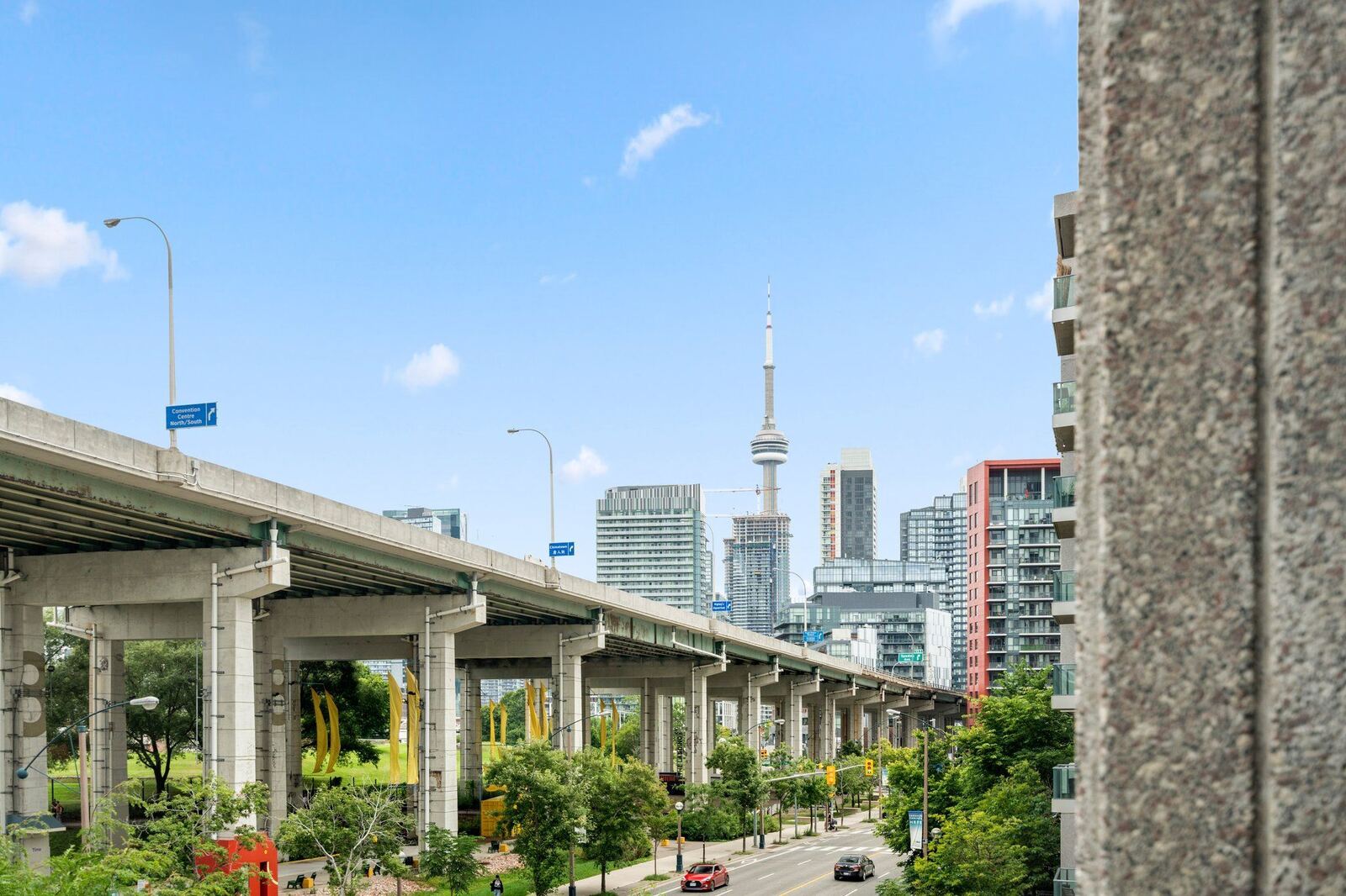 231 Fort York Boulevard photo 4